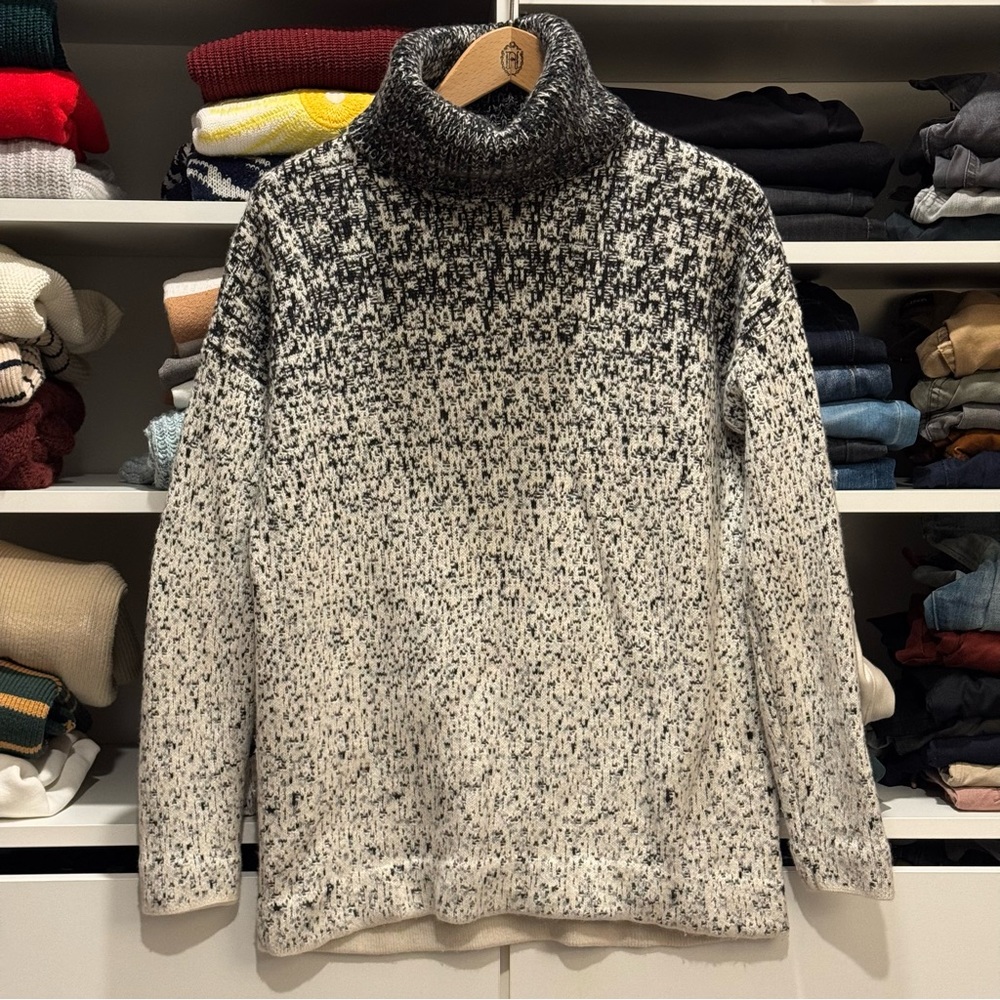 Athleta Marled Black Cream Cashmere Wool Blend Turtleneck Sweater